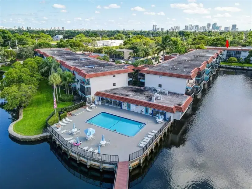Picture of 333 NW 17Th Ct 103B, Fort Lauderdale FL 33311