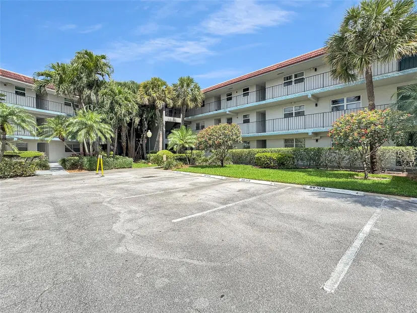 Picture of 333 NW 17Th Ct 103B, Fort Lauderdale FL 33311