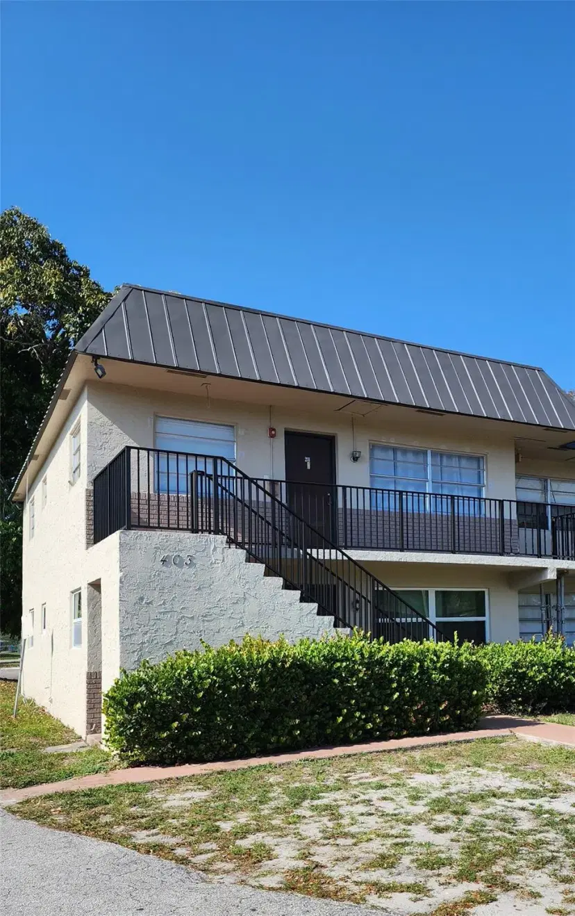 Picture of 403 NW 32Nd Ct 111, Pompano Beach FL 33064
