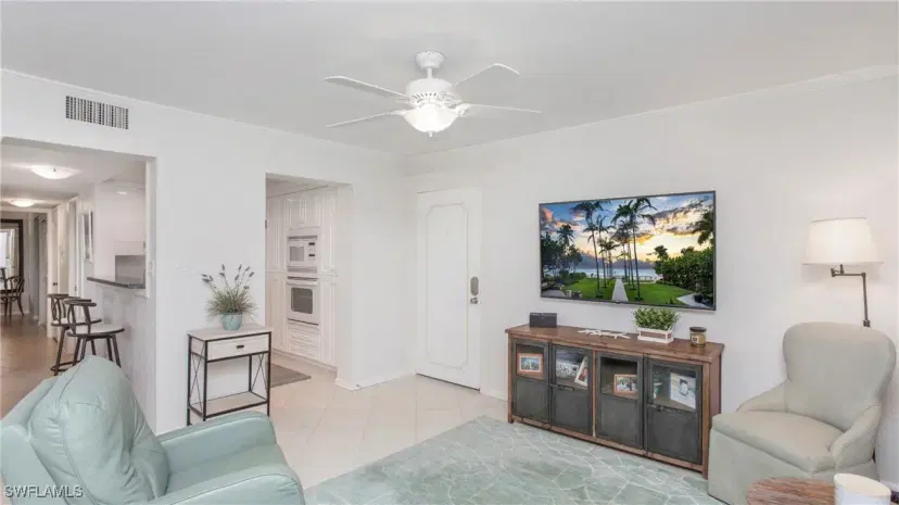 Picture of 555 Park Shore Dr B411, Naples FL 34103