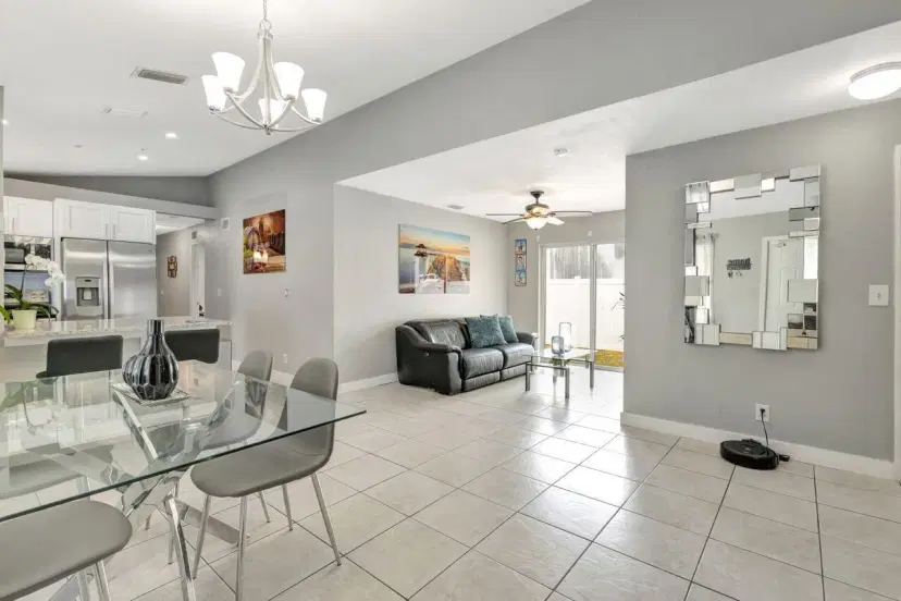 Picture of 2641 Saginaw Avenue, West Palm Beach FL 33409