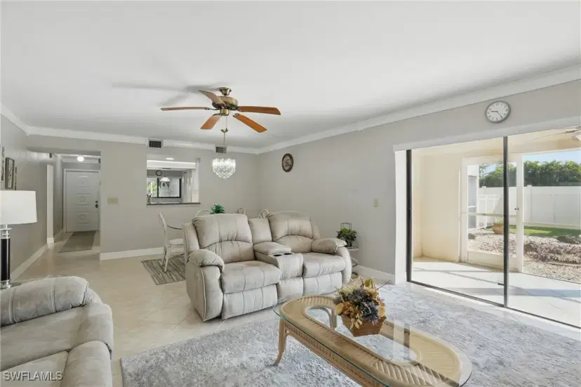 Picture of 4321 Country Club Blvd 102, Cape Coral FL 33904