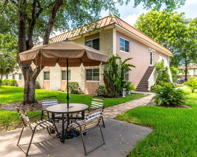 Picture of 1950 N Andrews Ave 210D, Wilton Manors FL 33311