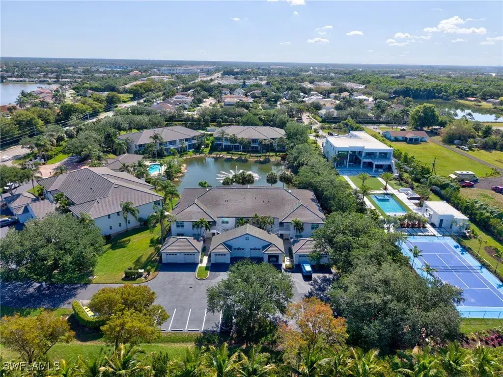 Picture of 2110 Cay Lagoon Dr 122, Naples, FL 34109