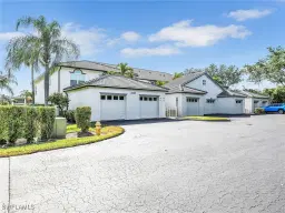 Picture of 2110 Cay Lagoon Dr 122, Naples, FL 34109