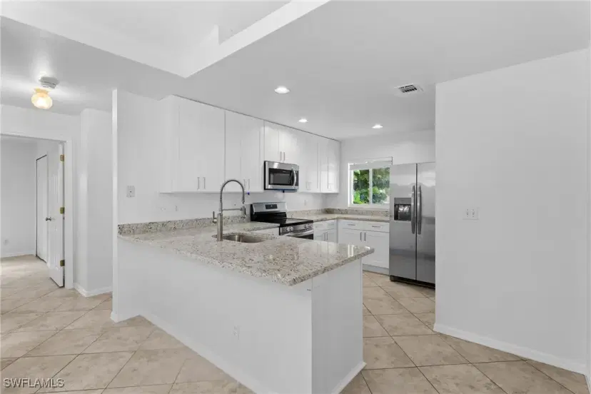 Picture of 8096 Cypress Dr S, Fort Myers FL 33967