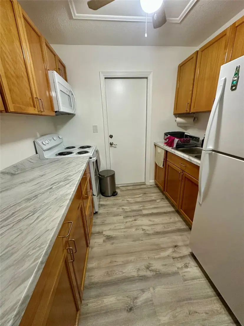 Picture of 348 S Federal Hwy 6, Dania Beach FL 33004