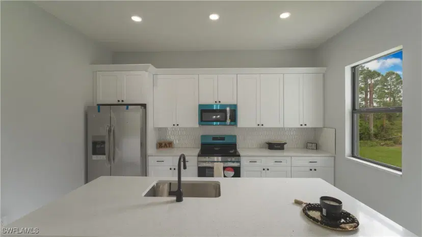 Picture of 932 Maddock St E Maddock St E, Lehigh Acres FL 33974