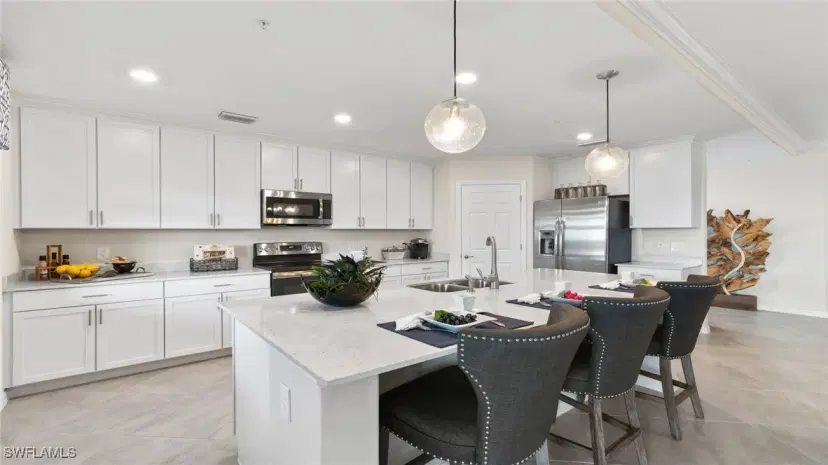 Picture of 15176 Bluffton Ln 1721, Babcock Ranch FL 33982