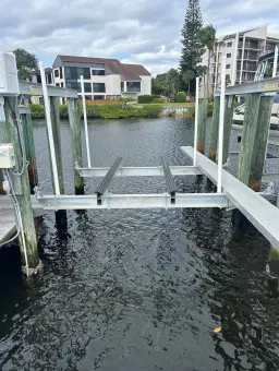 Picture of 11370 Twelve Oaks Way 117, North Palm Beach, FL 33408