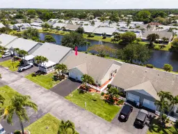 Picture of 2524 SE Tropical East Circle E, Port St Lucie, FL 34952