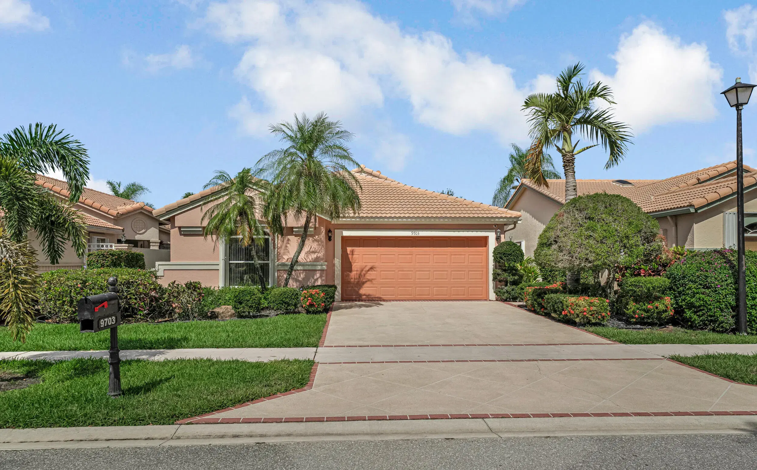 Picture of 9703 Harbour Lake Circle, Boynton Beach, FL 33437
