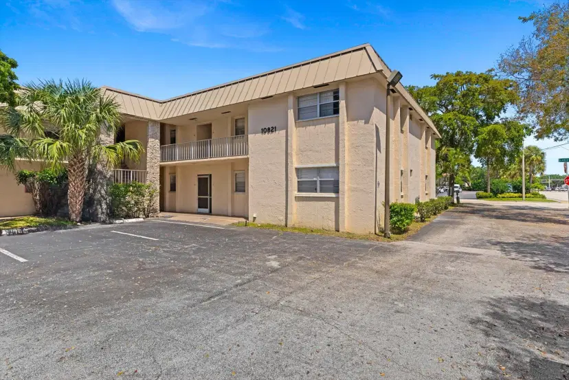 Picture of 10821 N Military Trail 19, Palm Beach Gardens FL 33410