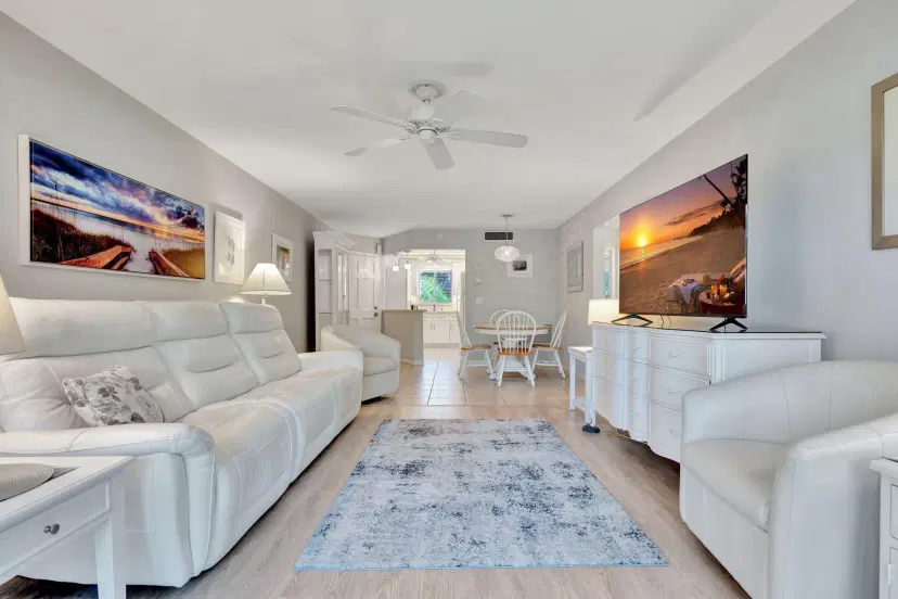 Picture of 4 Garden Street 107N, Tequesta FL 33469