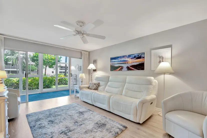 Picture of 4 Garden Street 107N, Tequesta FL 33469
