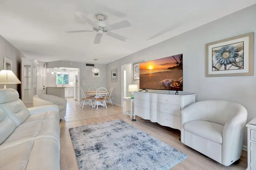 Picture of 4 Garden Street 107N, Tequesta FL 33469