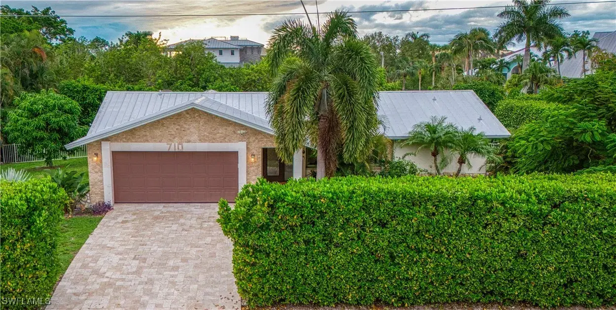 Picture of 710 Kendall Dr, Marco Island, FL 34145