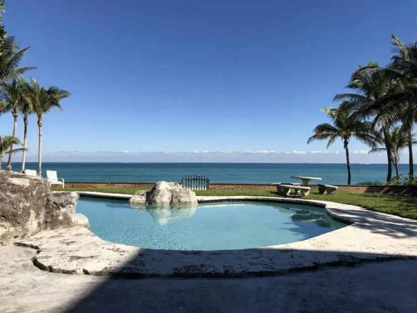 Picture of 625 Ocean Blvd, Golden Beach FL 33160