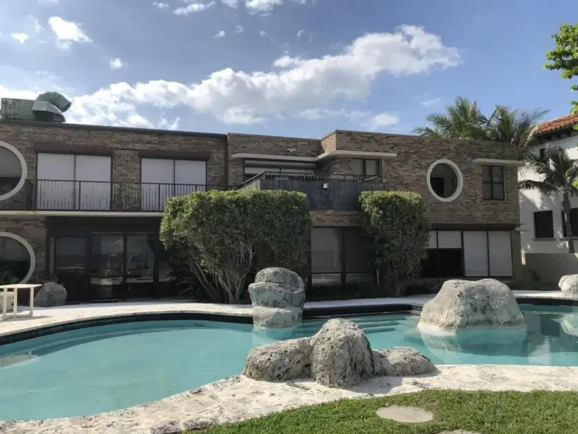 Picture of 625 Ocean Blvd, Golden Beach FL 33160