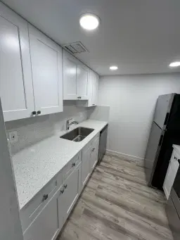 Picture of 13355 SW 9Th Ct 210H, Pembroke Pines, FL 33027