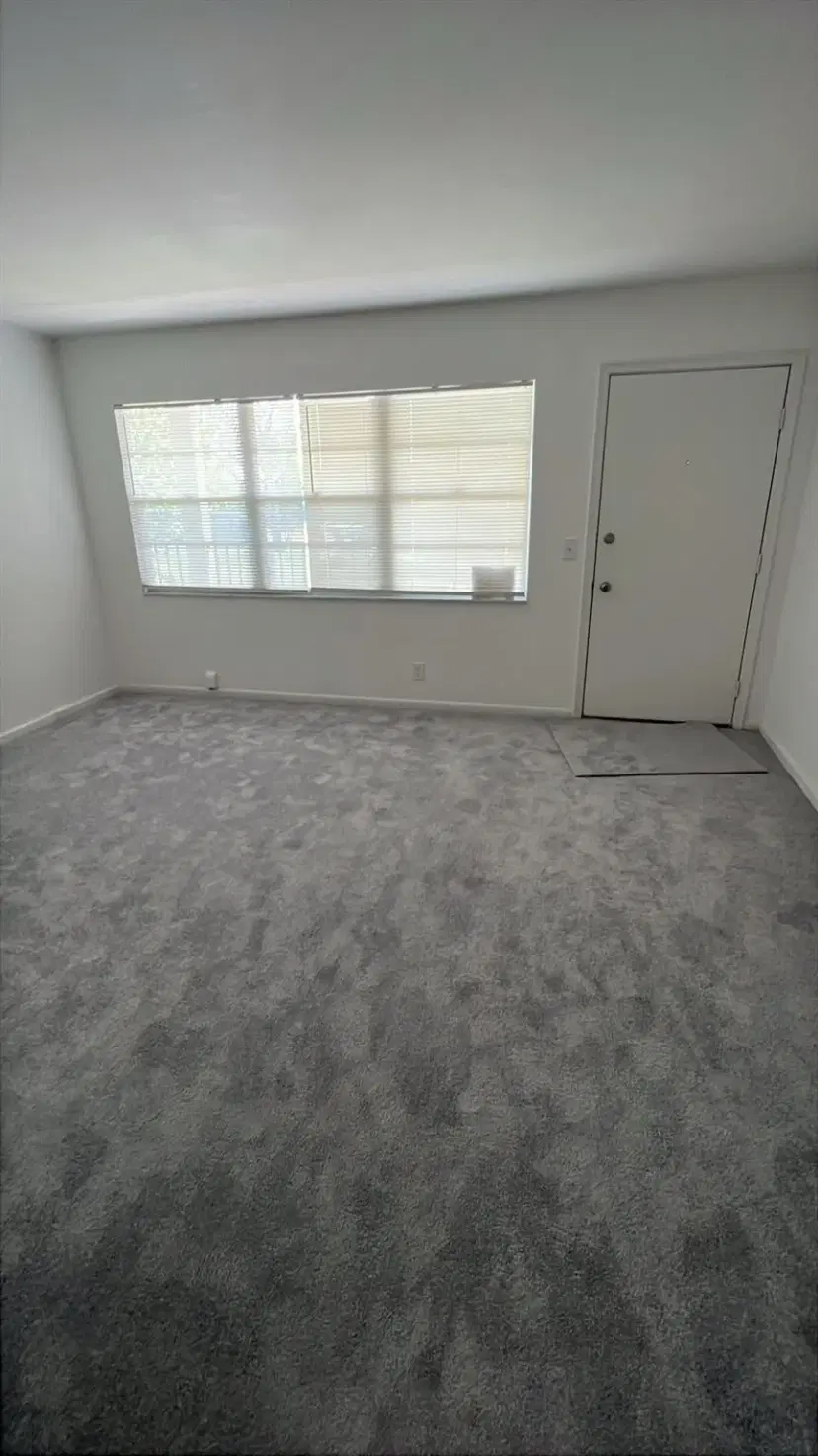 Picture of 13355 SW 9Th Ct 210H, Pembroke Pines FL 33027