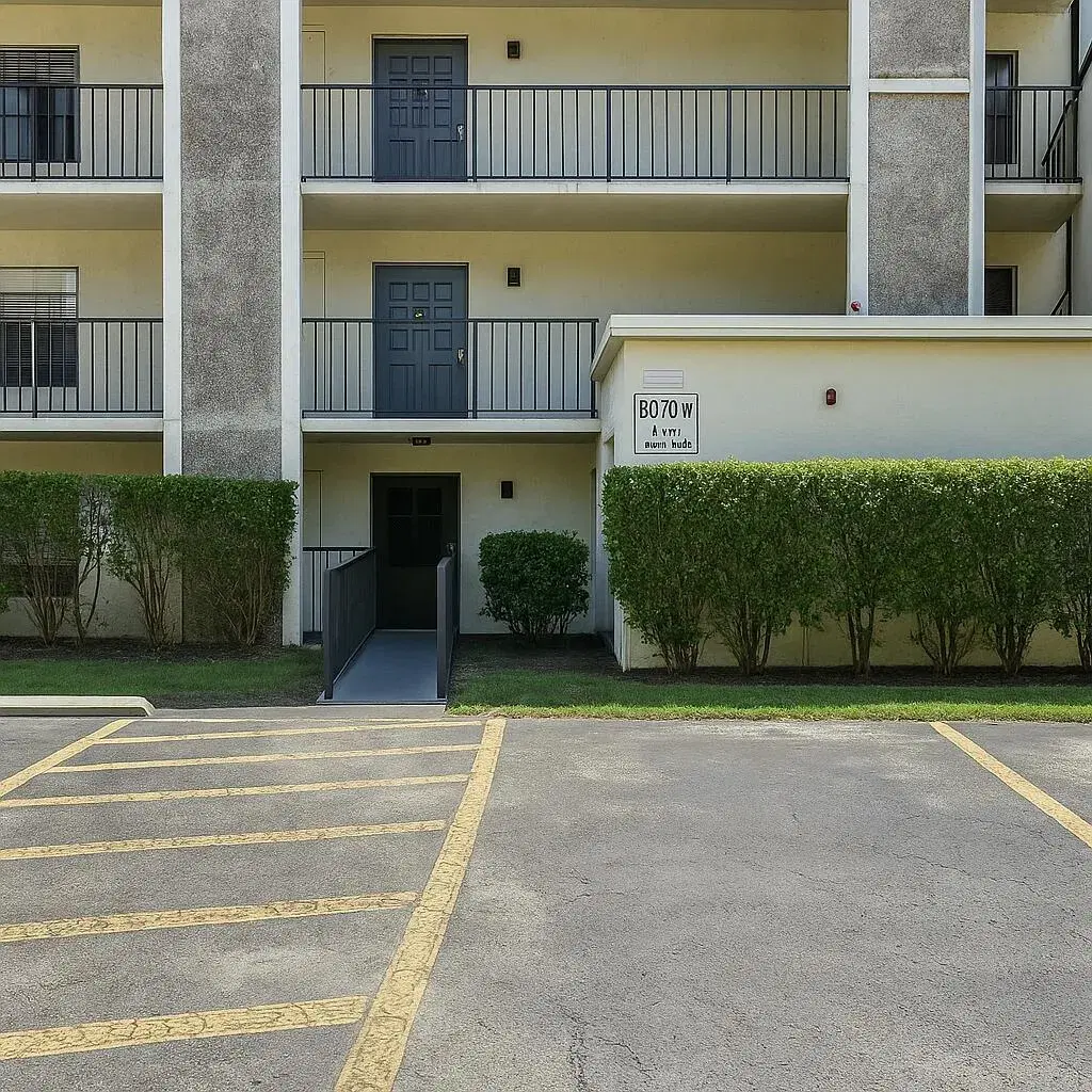 Picture of 3070 NW 48Th Terrace 109, Lauderdale Lakes, FL 33313
