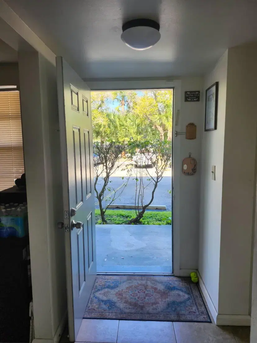Picture of 3070 NW 48Th Terrace 109, Lauderdale Lakes FL 33313