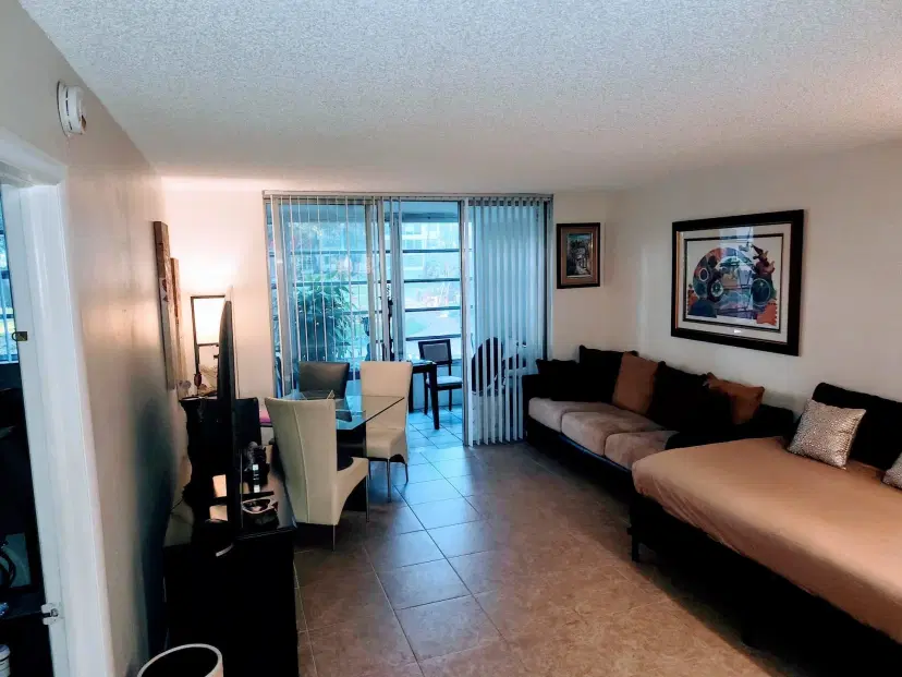 Picture of 3070 NW 48Th Terrace 109, Lauderdale Lakes FL 33313