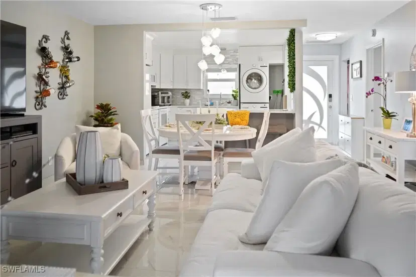 Picture of 168 Amherst Ln, Lake Worth FL 33467