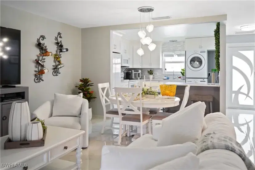 Picture of 168 Amherst Ln, Lake Worth FL 33467