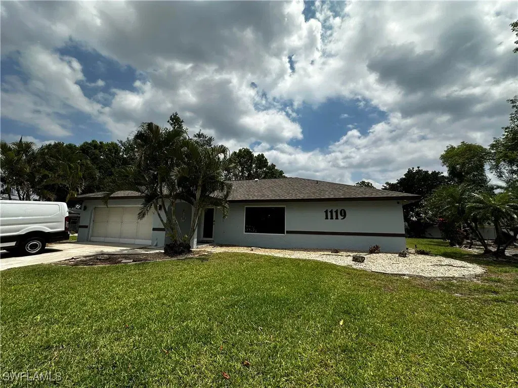 Picture of 1119 SE 20Th Pl, Cape Coral, FL 33990
