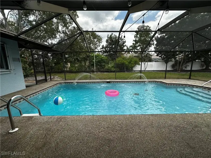 Picture of 1119 SE 20Th Pl, Cape Coral FL 33990