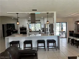 Picture of 1119 SE 20Th Pl, Cape Coral, FL 33990