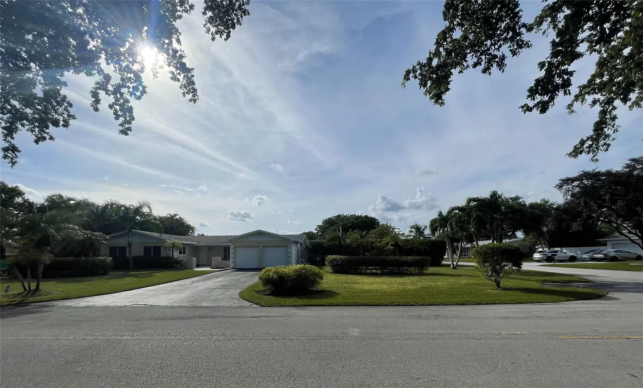 Picture of 18250 SW 88Th Pl, Palmetto Bay, FL 33157