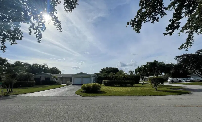 Picture of 18250 SW 88Th Pl, Palmetto Bay FL 33157