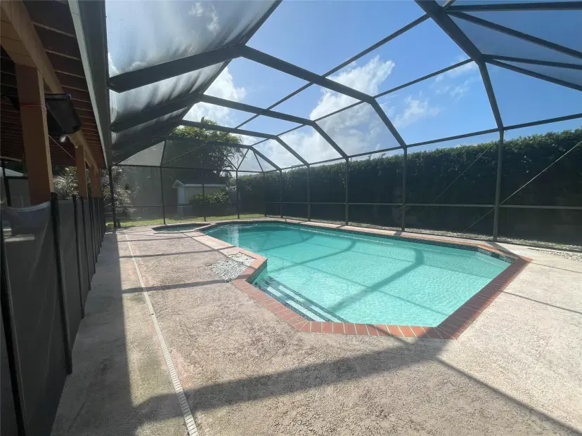 Picture of 18250 SW 88Th Pl, Palmetto Bay FL 33157