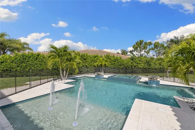 Picture of 4340 Avalon Ct, Naples FL 34119