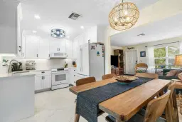 Picture of 121 Deerfield Drive, Jupiter, FL 33458