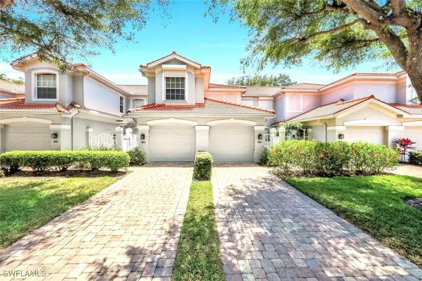 Picture of 2190 Arielle Dr 903, Naples FL 34109