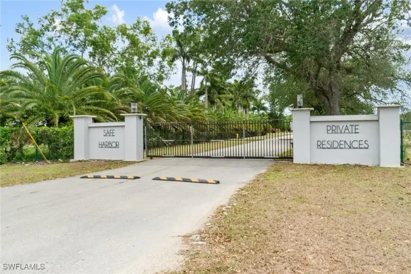 Picture of 3160 Safe Harbor Dr, Naples FL 34117