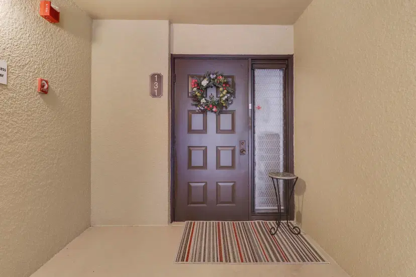Picture of 5250 Woodland Lakes Drive 131, Palm Beach Gardens FL 33418
