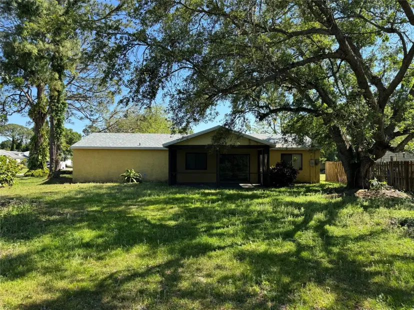 Picture of 1546 SW 21St Pl, Vero Beach FL 32962