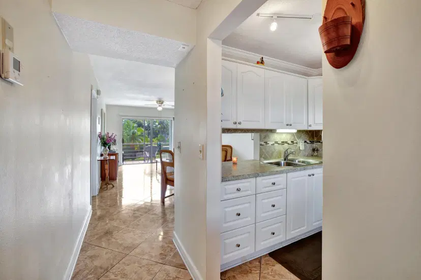 Picture of 2800 NW 47Th Terrace 203B, Lauderdale Lakes FL 33313