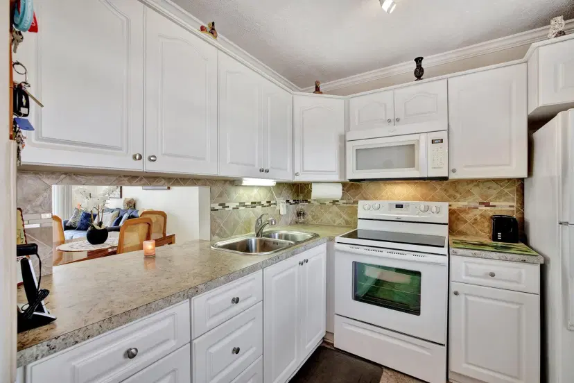 Picture of 2800 NW 47Th Terrace 203B, Lauderdale Lakes FL 33313