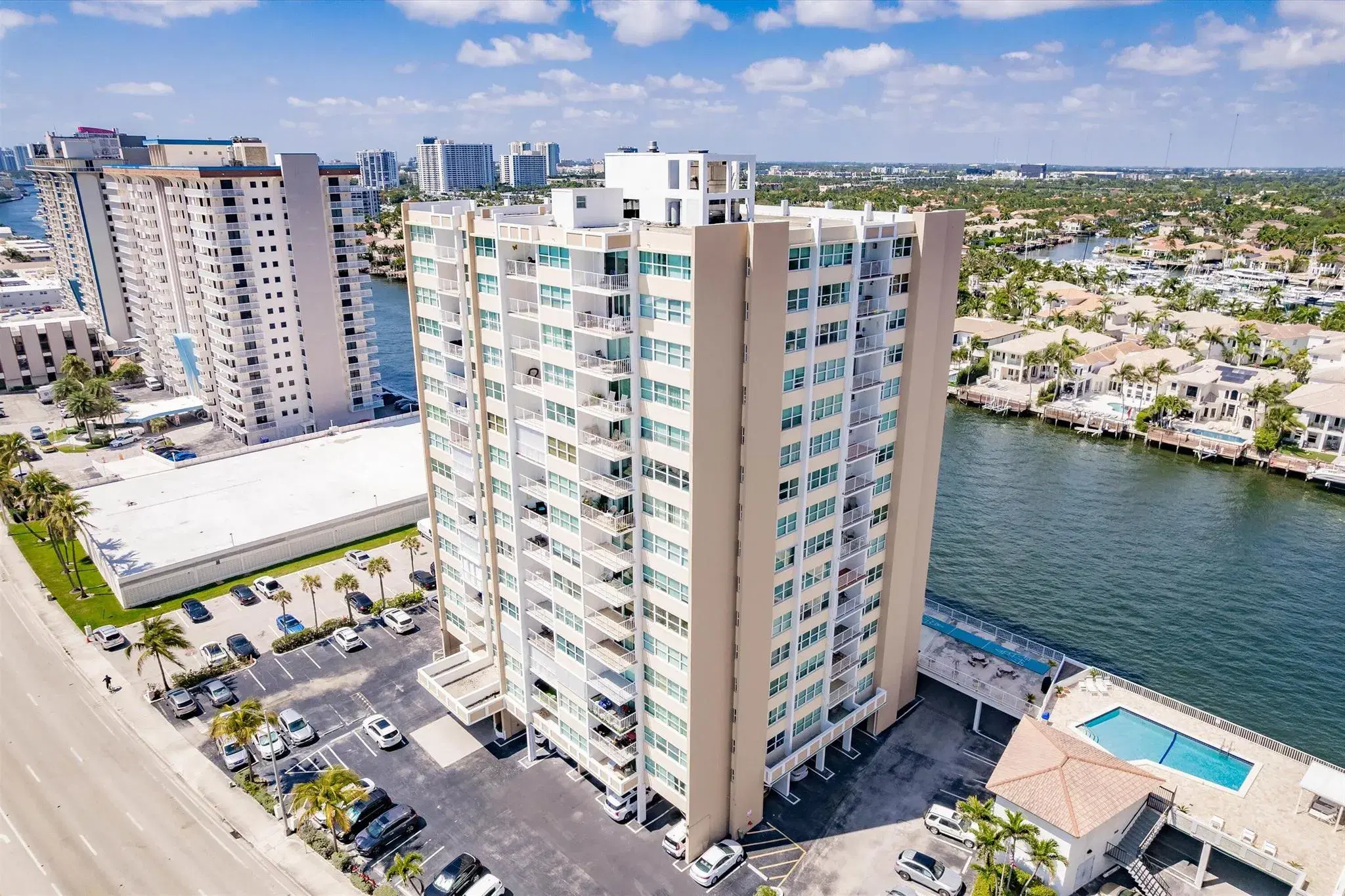 Picture of 1410 S Ocean Drive 702, Hollywood, FL 33019