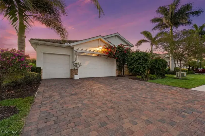 Picture of 14731 Nautilus Pl, Naples FL 34114