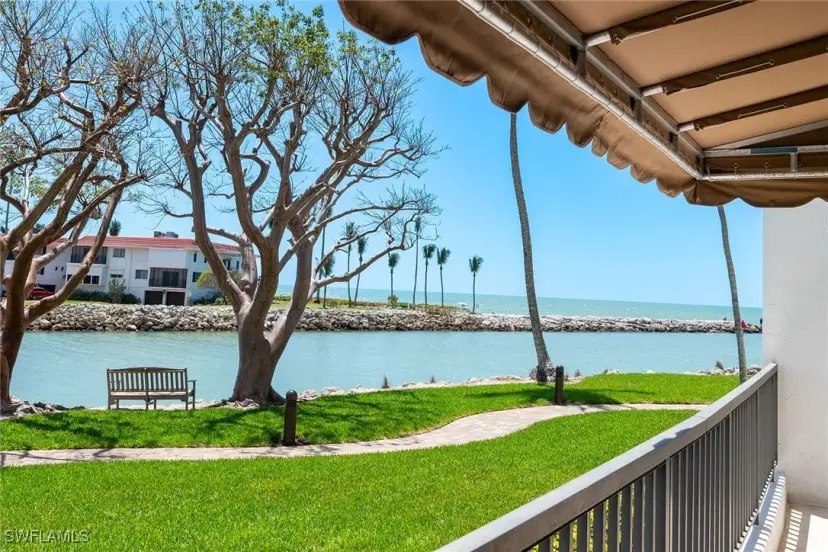 Picture of 2310 Gulf Shore Blvd N 112, Naples FL 34103
