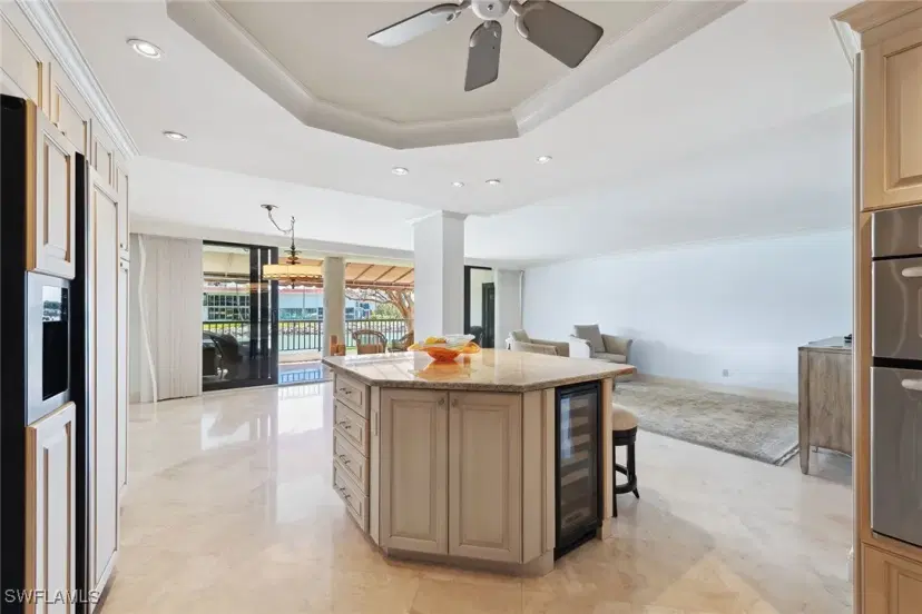 Picture of 2310 Gulf Shore Blvd N 112, Naples FL 34103