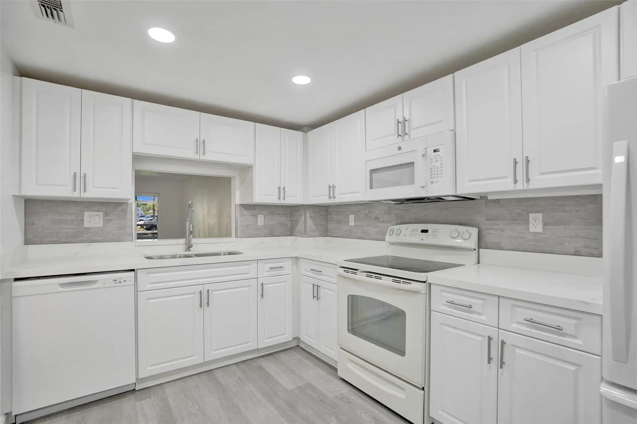 Picture of 8735 Ramblewood Dr 116, Coral Springs, FL 33071