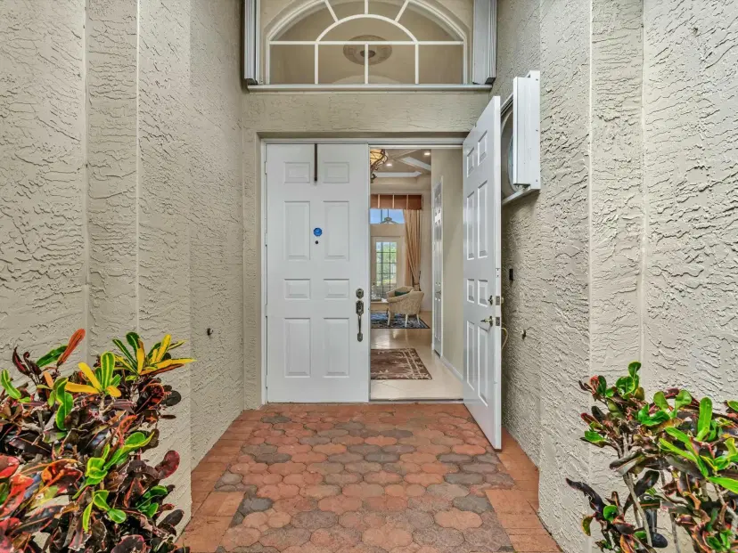 Picture of 13203 Alhambra Lake Circle, Delray Beach, FL 33446